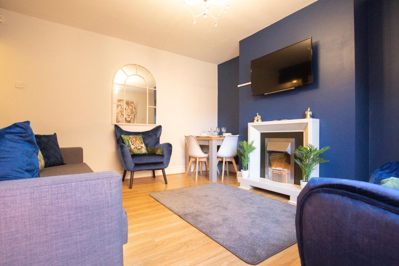 צ'סטר Lord Street - 2 Beautiful Apartments - Sleep Up To 14 Guests - By Rework Accommodation מראה חיצוני תמונה