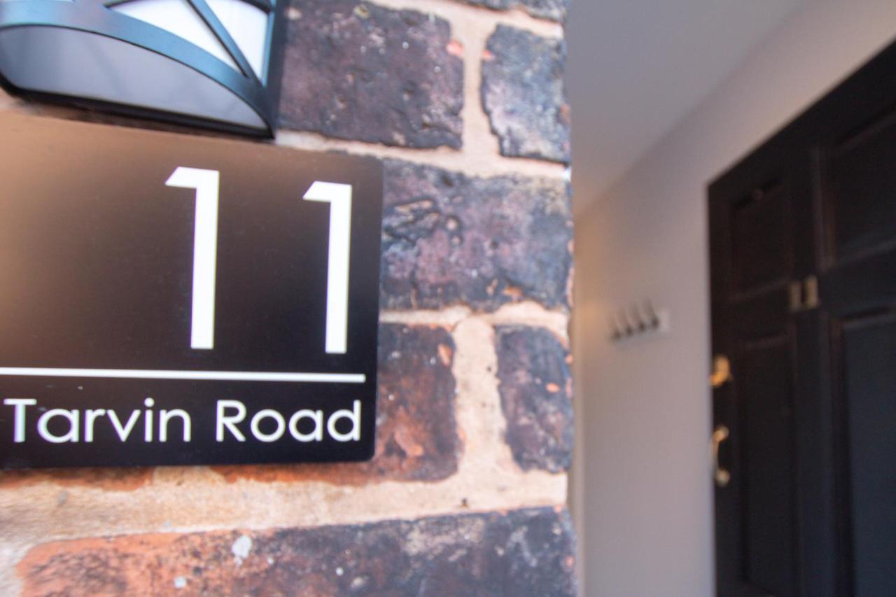 צ'סטר Lord Street - 2 Beautiful Apartments - Sleep Up To 14 Guests - By Rework Accommodation מראה חיצוני תמונה