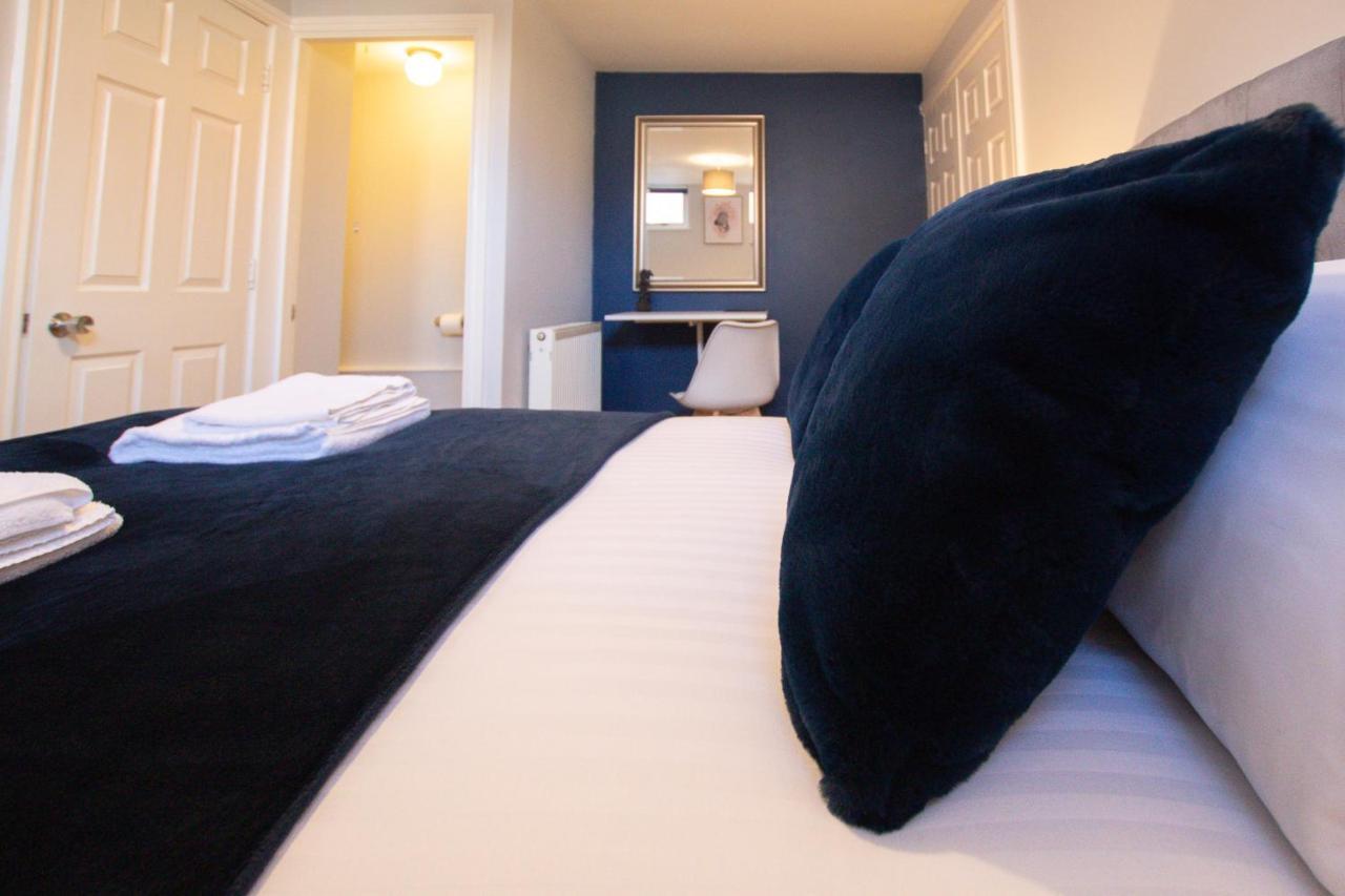 צ'סטר Lord Street - 2 Beautiful Apartments - Sleep Up To 14 Guests - By Rework Accommodation מראה חיצוני תמונה