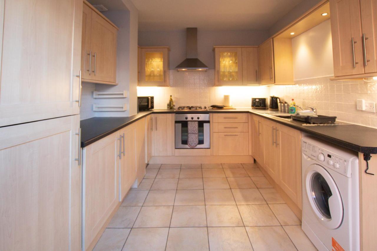 צ'סטר Lord Street - 2 Beautiful Apartments - Sleep Up To 14 Guests - By Rework Accommodation מראה חיצוני תמונה